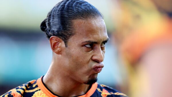 Virgil van Dijk reveals what Xavi said to convince him to continue Netherlands career in just 10 seconds