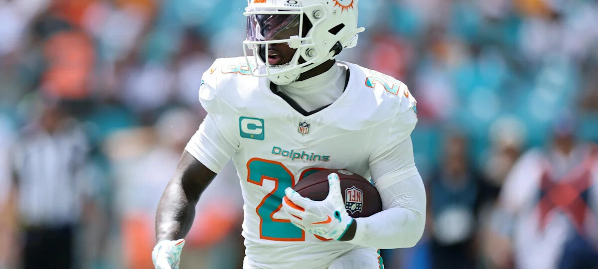 De’Von Achane injury: Who to replace him with from fantasy football waiver wire
