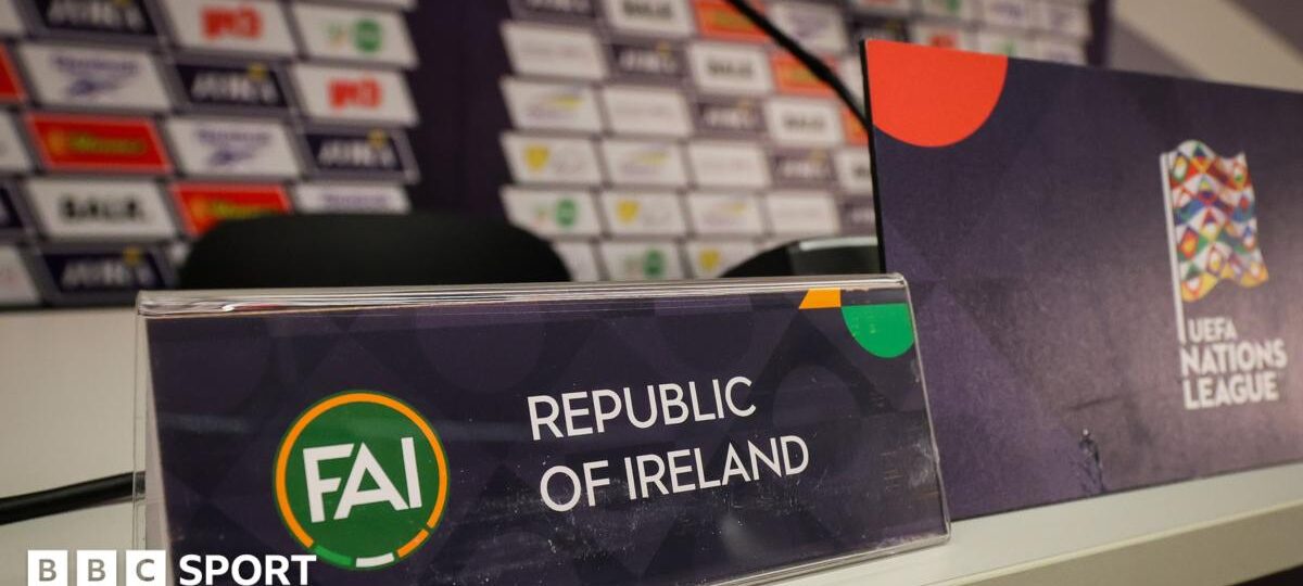 Republic of Ireland news conference delayed before controversial Israel game
