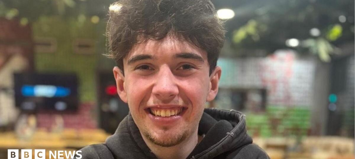 Student who accidentally overdosed on paracetamol learns to walk and talk again