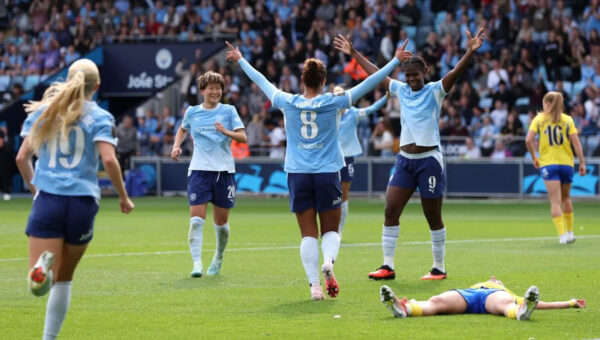 Champions Manchester City start with victory over newly-promoted Birmingham City