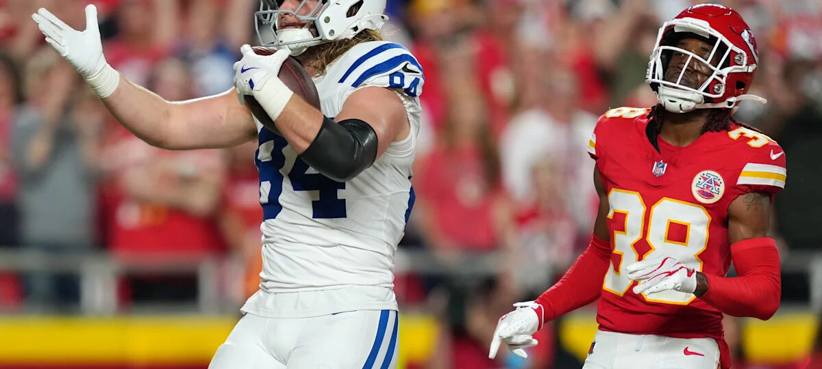 Tyler Warren reels in a short touchdown in KC