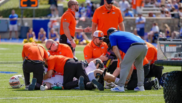 Oklahoma State loses top lineman ahead of Oregon Ducks matchup