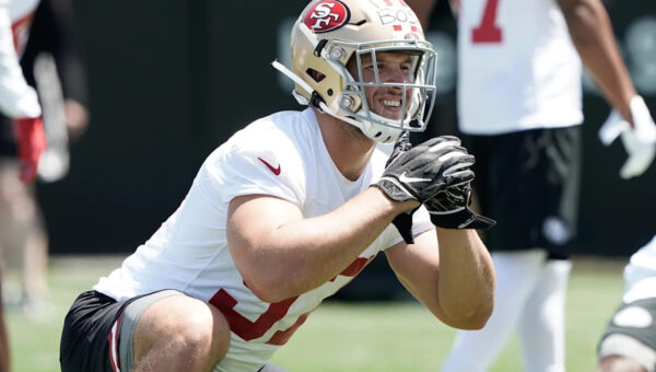 Lynch: ‘We didn’t foresee tendonitis” with Nick Bosa ACL injury