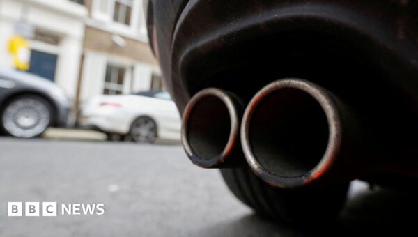 Leaving your engine running in Wales could cost you £150