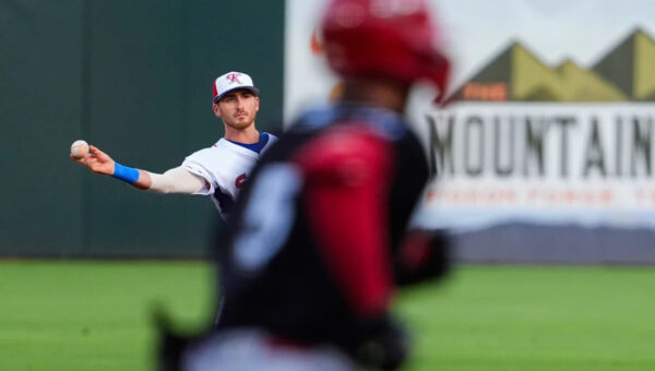Lookouts even Smokies' final home series with late homer in Knoxville