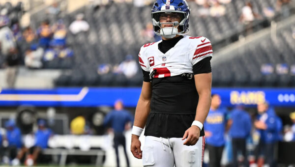 Jaxson Dart injury update as Giants QB leaves game vs Rams