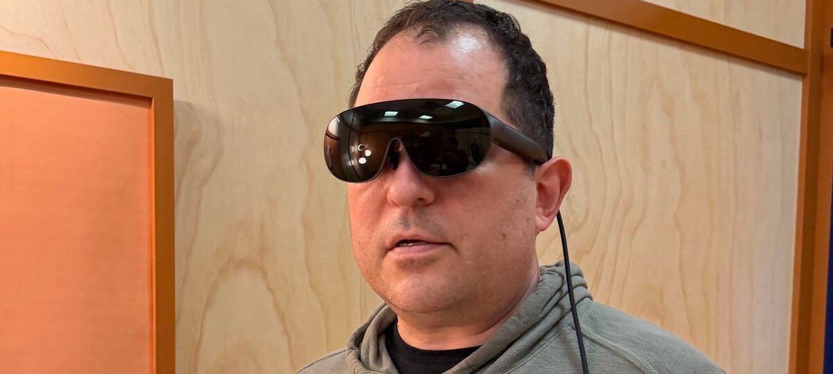 I tried Meta's new $1,300 VR Glasses. They might be good for watching a movie — but I'm not sure what else.
