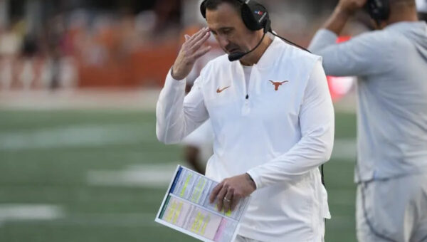Steve Sarkisian Calls Out “Society” Over Colin Simmons’ Vulgar Celebration Vs. Tennessee
