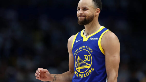 Stephen Curry reassures Warriors fans on future with team before the final year of his contract