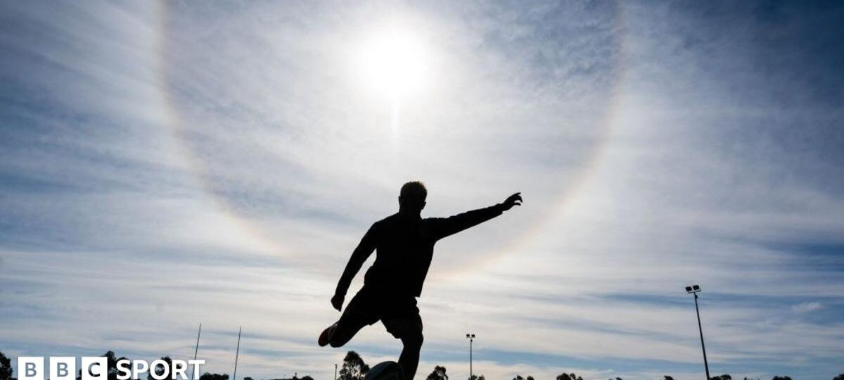 'Tragic but avoidable' - how serious is heat-death risk in sport?