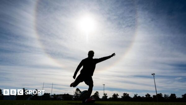 ‘Tragic but avoidable’ – how serious is heat-death risk in sport?