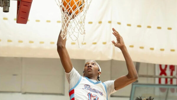 Four-star Triston Hawthorne commits to Houston basketball over Ole Miss, Mississippi State