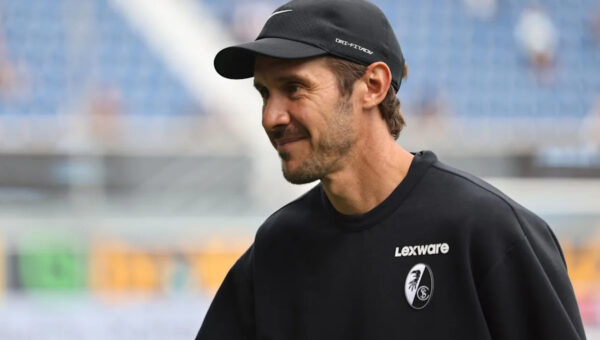 Freiburg hit five against Gladbach to continue perfect Bundesliga start