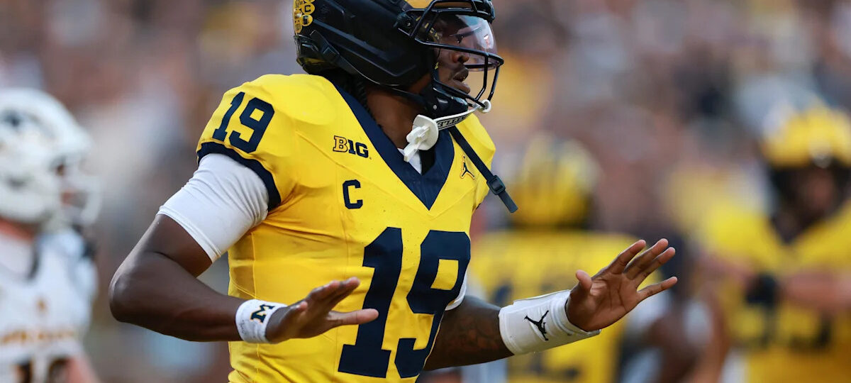 Michigan Hail Mary robs Western Michigan of upset: 'THE MOST RIGGED ENDING EVER'