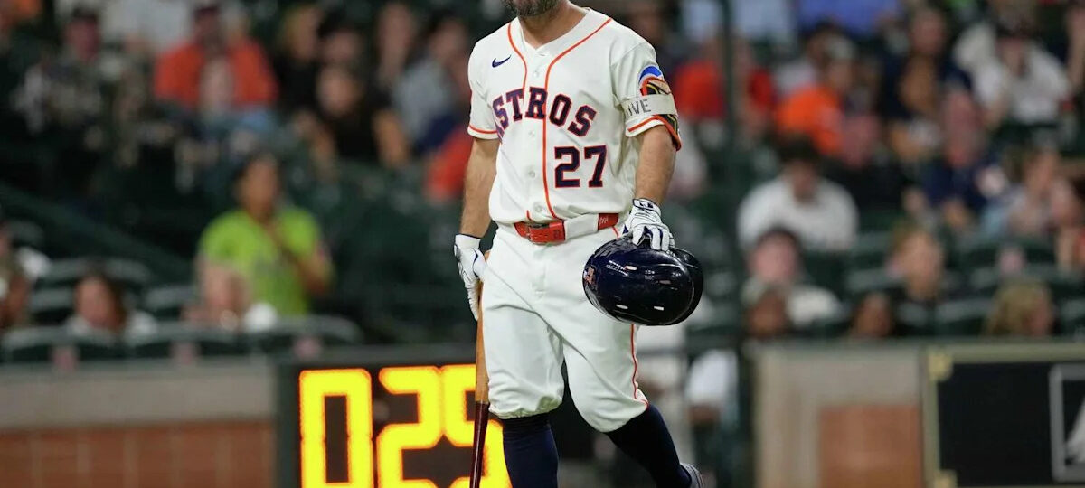 Houston Astros' bats struggle in loss to Chicago White Sox as AL West lead narrows
