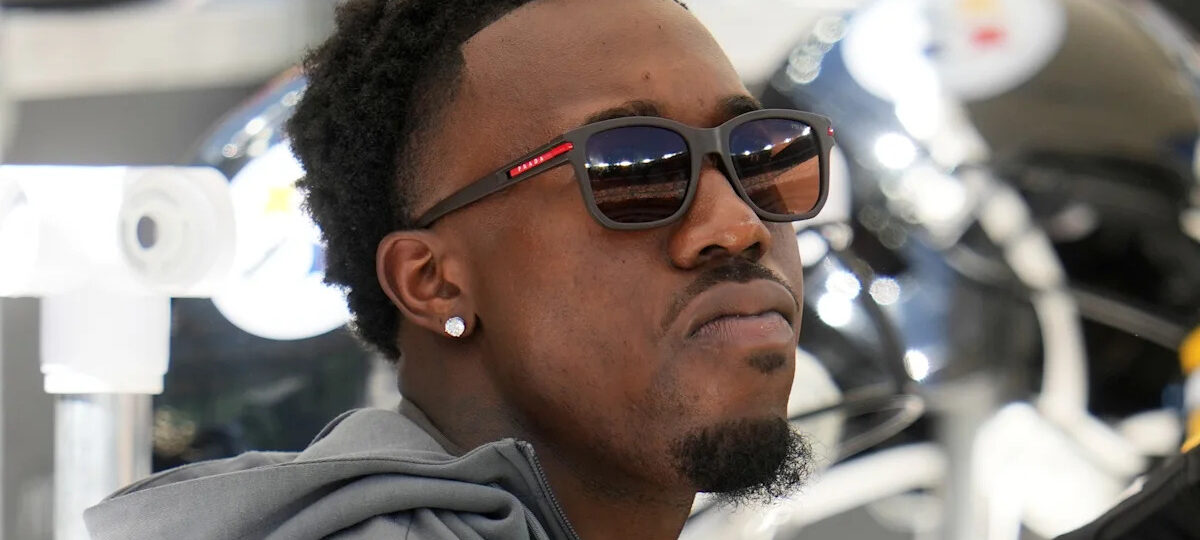 Joey Porter Jr. listed with back issue again a day after Steelers changed CB's designation to 'non-injury/conditioning'