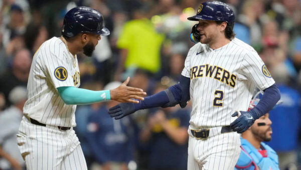 Once again, Brice Turang leads the charge as Brewers beat Cardinals 3-2