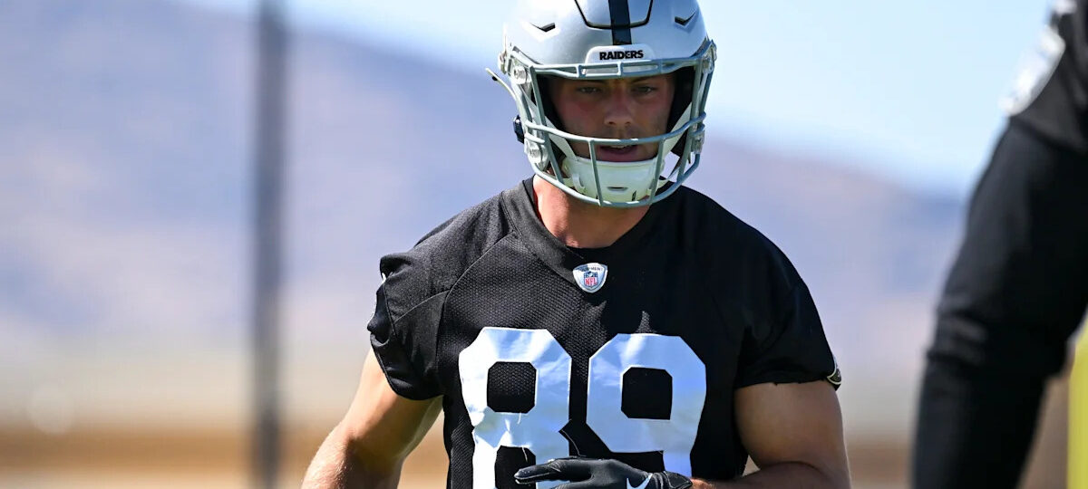 Is Brock Bowers playing today? Latest injury update on Raiders TE