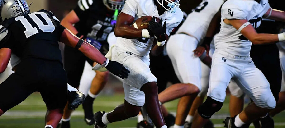 Caleb Peagler's big first half helps Smithson Valley rout Sotomayor in opener