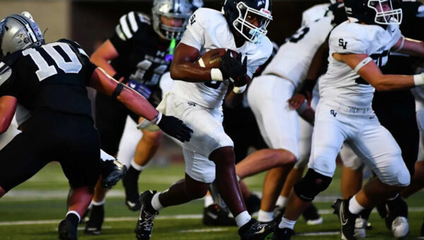 Caleb Peagler's big first half helps Smithson Valley rout Sotomayor in opener