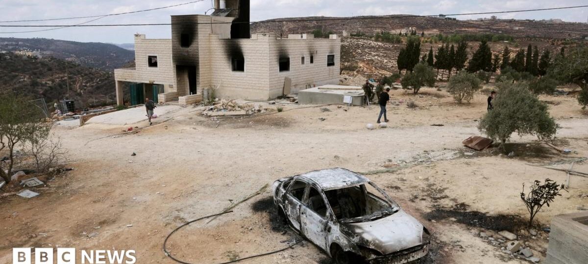 Israeli settlers attack West Bank village and block Palestinian family's return home