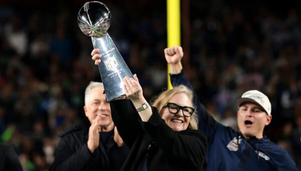New Seahawks owner opens the door to special Seattle return for Jody Allen