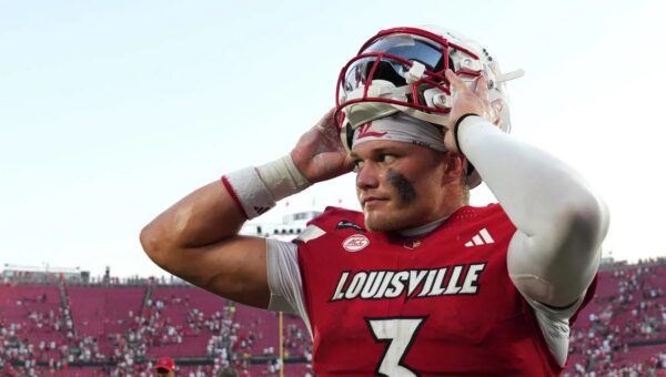 Wake Forest vs Louisville Prediction: Can the Cardinals Look the Part of a CFP Team?