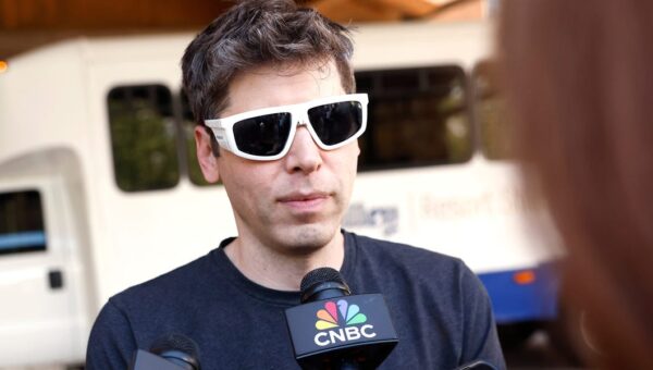 Sam Altman says he doesn’t like smart glasses: ‘I find it very uncomfortable talking to people with a camera and a light’