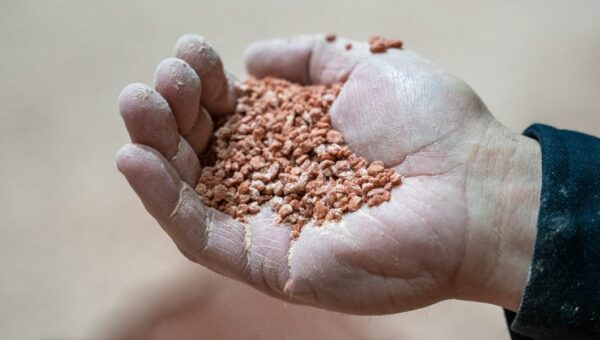 Trump wants potash from Belarus. A Canadian premier warns it would have to go through Russia.