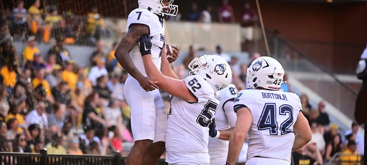 Watch Miami hand UConn football the ball for crazy fumble recovery