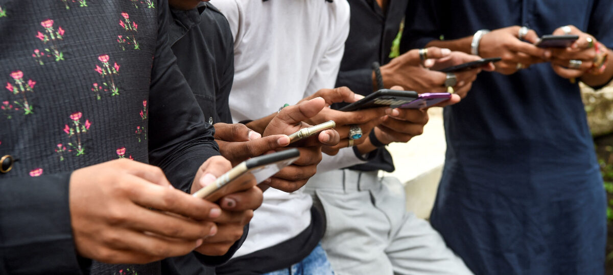 India forces caller-ID apps to feed spam reports to telcos