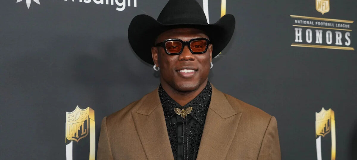 49ers’ Keion White opens up about ‘trauma’ of gunshot wound recovery