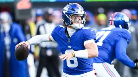 Jaxson Dart to undergo knee surgery, Giants keep door open for playoff return