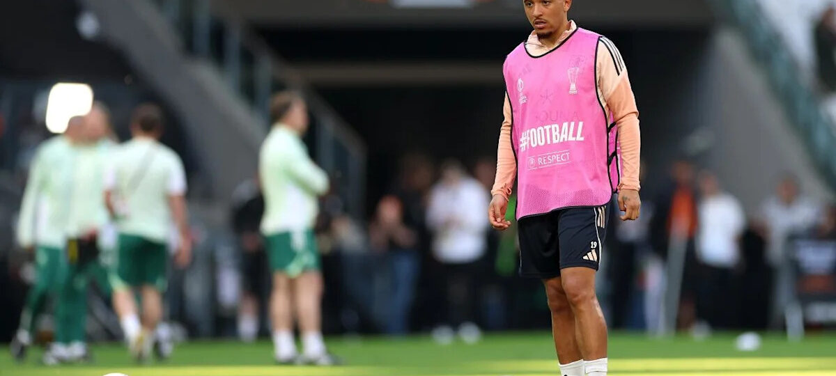 Sancho holds talks with two Premier League clubs amid continued Dortmund interest