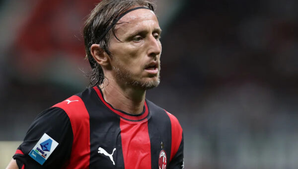 FC brekkie: Modric , Mourinho slams Ligue 1 , Italian boss sacked
