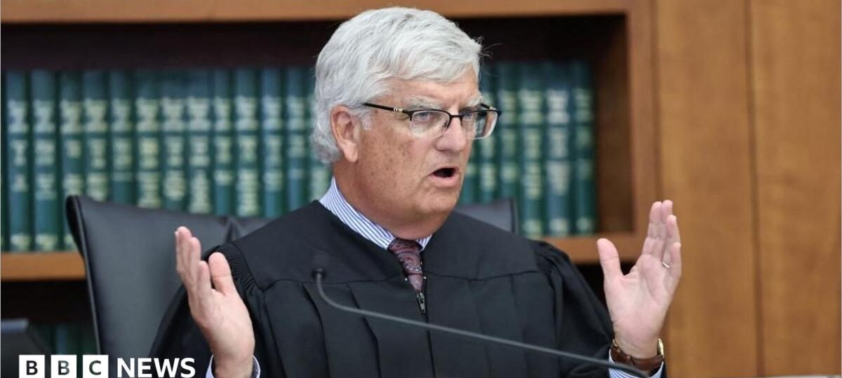 What happens if a mistrial is declared in Lindsay Clancy case?