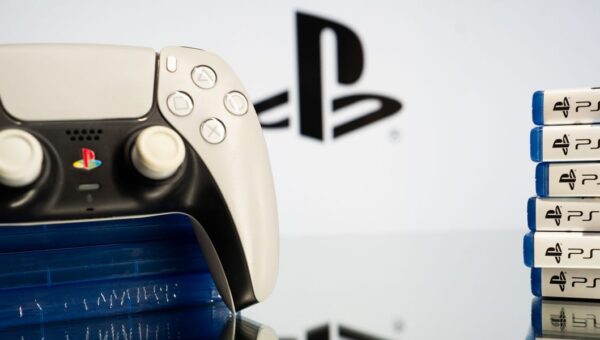 Video game makers really don't want to give their customers tariff refunds