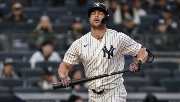 Yankees manager Aaron Boone shares Giancarlo Stanton update