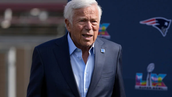 Patriots owner Robert Kraft announces $2 million humanitarian aid donation in wake of Macklemore-Ed Sheeran dispute