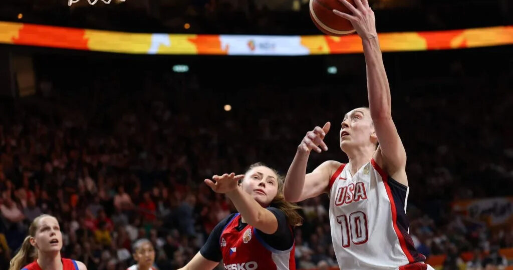 Team USA bounces back from rough outing by dominating Czechia