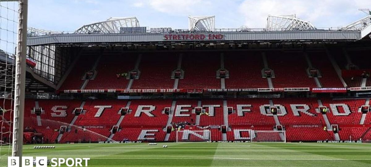 Man Utd selling Old Trafford turf cubes for £125
