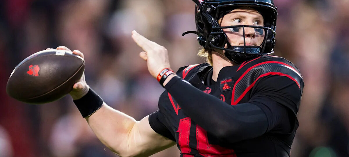 No. 13 Texas Tech escapes with 28-26 win over No. 22 Houston when Cougars’ 2-point conversion try fails