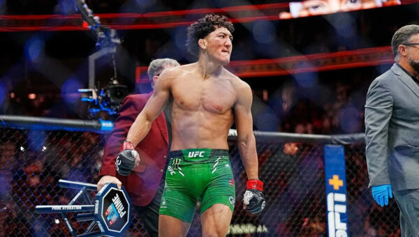 Raul Rosas Jr. developing game plan to finish Raoni Barcelos