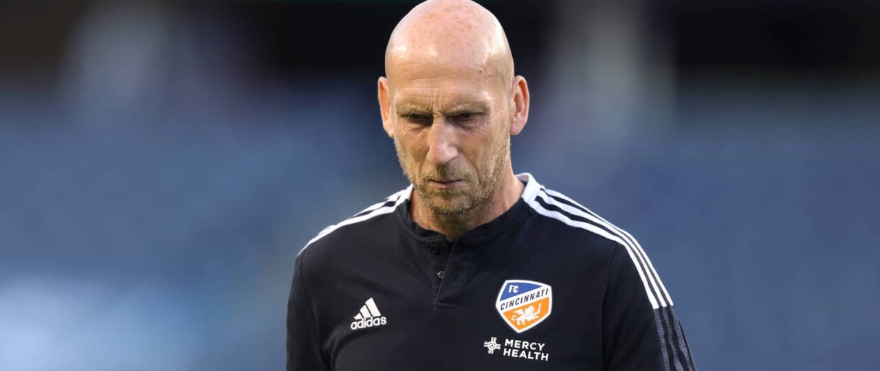EPL: They’re just walking – Jaap Stam blasts four Man Utd players
