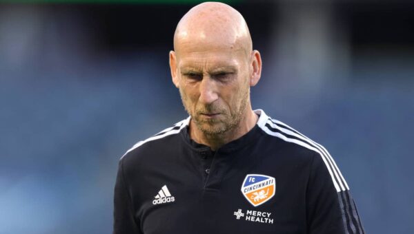 EPL: They’re just walking – Jaap Stam blasts four Man Utd players