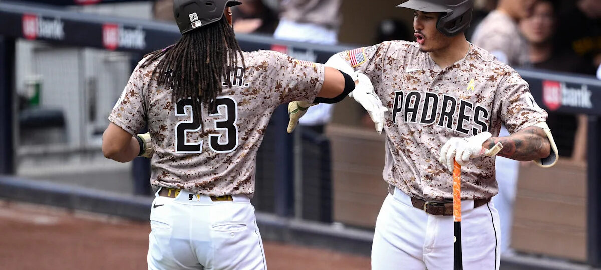 San Diego Padres open with three consecutive home runs to down Yankees