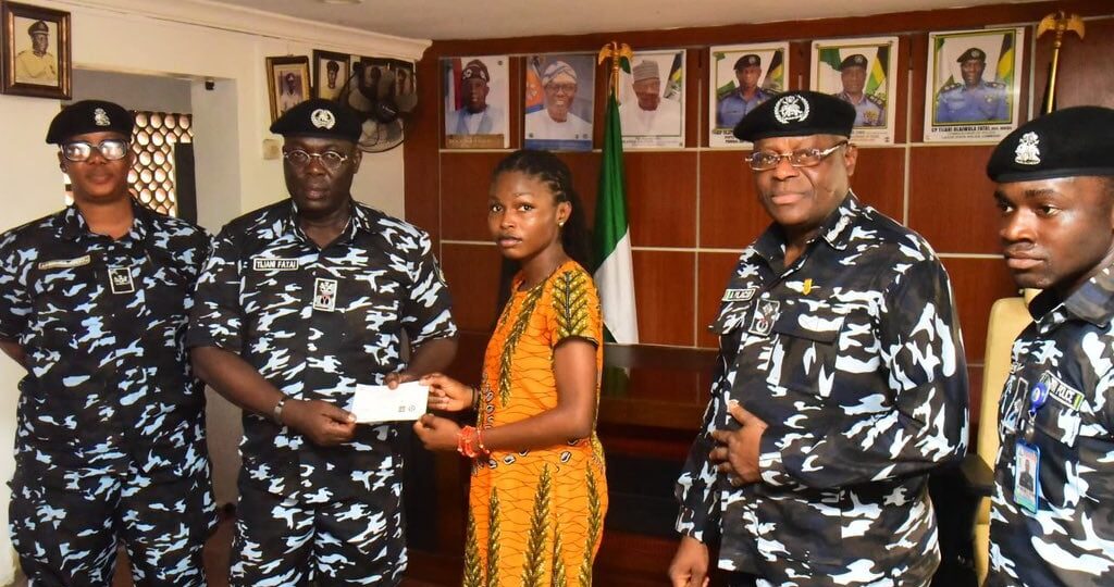 Lagos police present N89.2m to families of 157 deceased officers