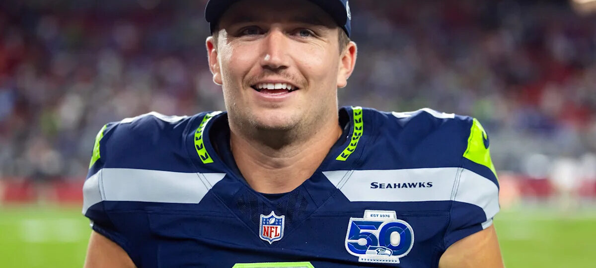 Ex-Broncos quarterback leads comeback win in NFL's season opener