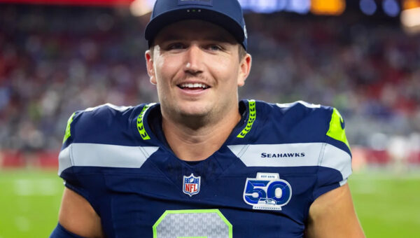 Ex-Broncos quarterback leads comeback win in NFL's season opener